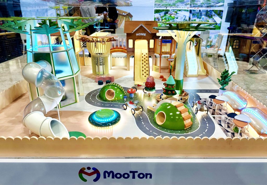 MooTon Shines at IAAPA Expo 2025 Orlando: Innovative Play Solutions for Global Attractions Industry mootonbannertest scaledadjust