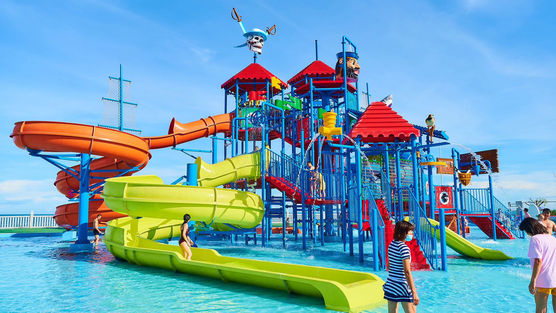 Shantou Zhonghai Golden Coast Water Park, China