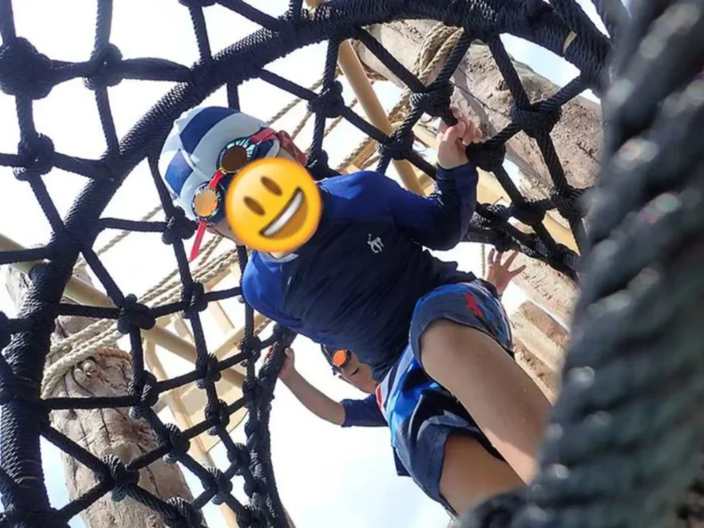 julagoon dinosaur themed park2