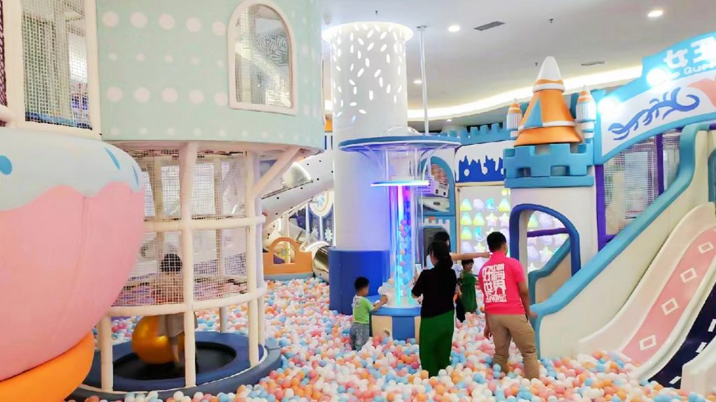 Frozen World Kids Indoor Playground in Shenzhen