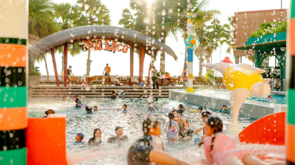 Fat Coco customized water park