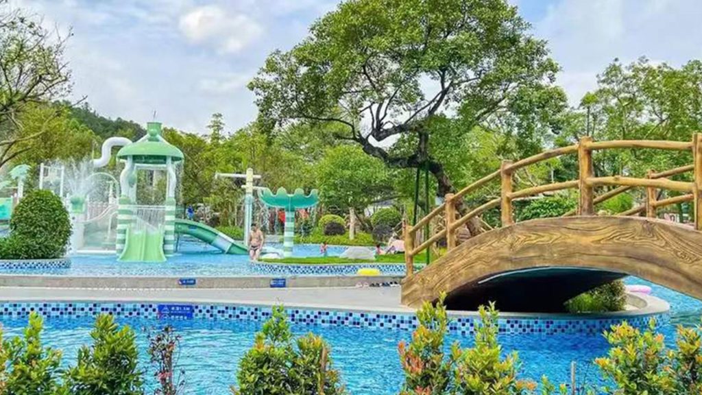 Senpola Resort Squirrel Hotel Water Park
